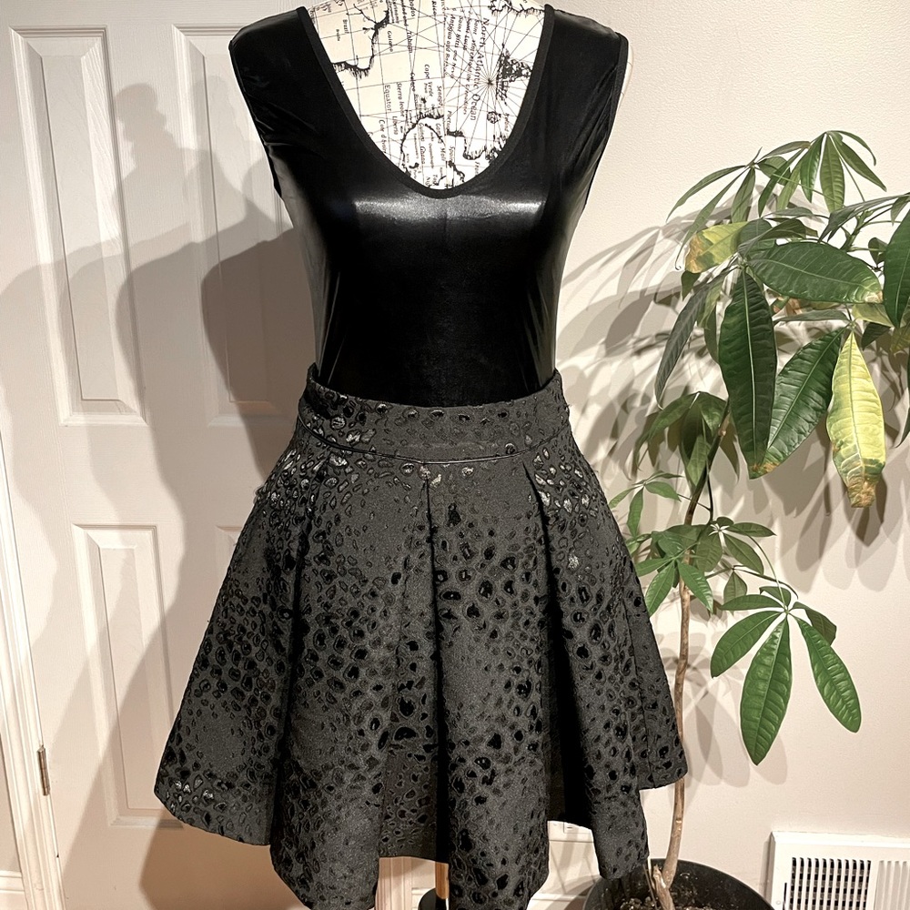 NWT Guess Vintage y2k Puffy Pleated Overlay Pinstripe Brocade jacquard⭕️skirt 6